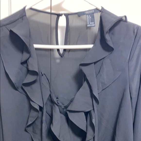 Forever 21 Small Black Ruffled V-Neck Blouse - Picture 4 of 10